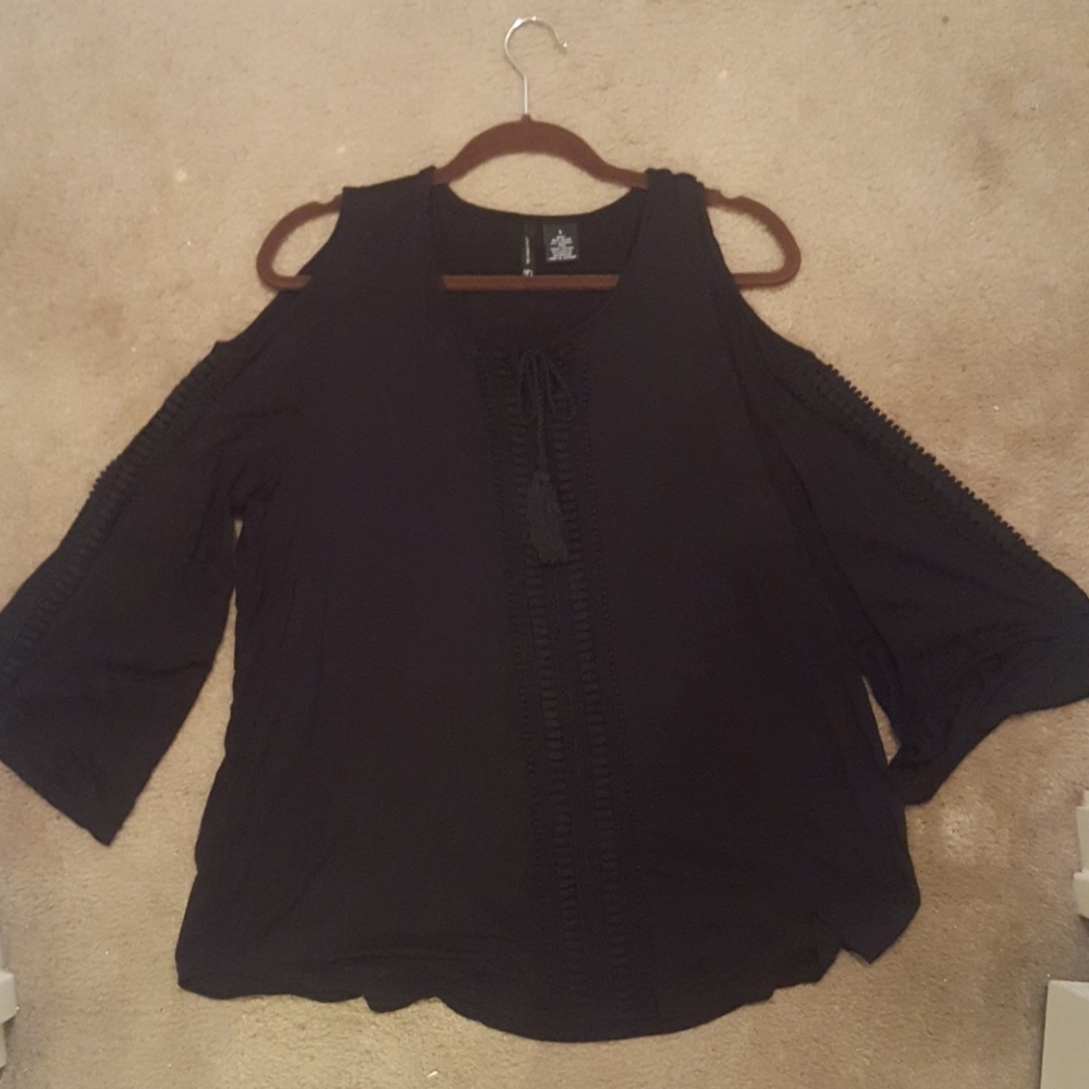 Cold Shoulder top